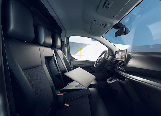 Amplitude-Auto-Opel-Vivaro