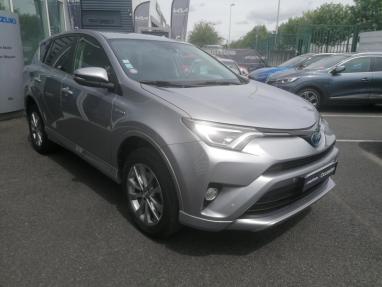 Voir le détail de l'offre de cette TOYOTA RAV4 197 Hybride Silver Edition 2WD CVT de 2018 en vente à partir de 318.17 €  / mois