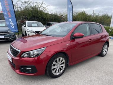 Voir le détail de l'offre de cette PEUGEOT 308 1.2 PureTech 110ch E6.c S&S Style de 2018 en vente à partir de 164.14 €  / mois