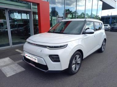 Voir le détail de l'offre de cette KIA e-Soul 204ch Lounge de 2023 en vente à partir de 446.91 €  / mois