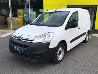 Voir le détail de l'offre de cette CITROEN Berlingo M 1.6 VTi 95 Club 3 Places de 2018 en vente à partir de 192.52 €  / mois