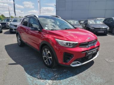 Voir le détail de l'offre de cette KIA Stonic 1.0 T-GDi 120ch MHEV GT Line iBVM6 de 2021 en vente à partir de 241.16 €  / mois