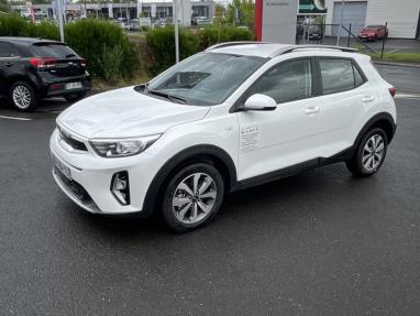 Voir le détail de l'offre de cette KIA Stonic 1.0 T-GDi 100ch Active de 2024 en vente à partir de 20 990 € 