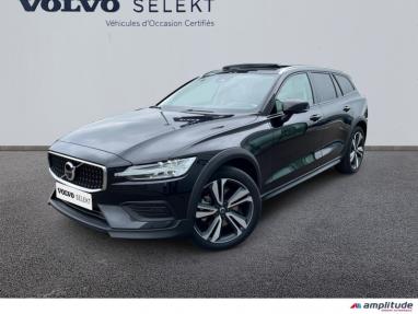 Voir le détail de l'offre de cette VOLVO V60 Cross Country B4 197ch AWD Cross Country PLUS Geartronic 8 de 2023 en vente à partir de 796.28 €  / mois