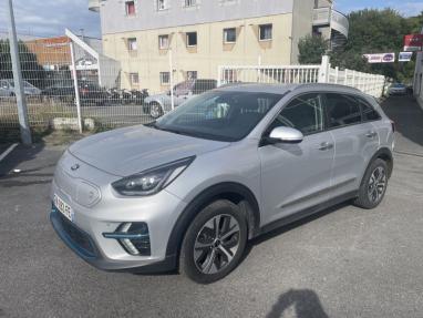 Voir le détail de l'offre de cette KIA e-Niro Premium 204ch de 2020 en vente à partir de 356.68 €  / mois