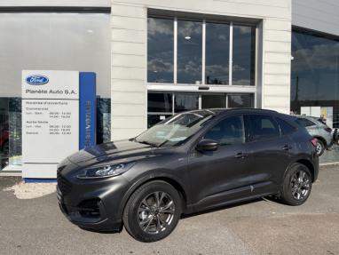 Voir le détail de l'offre de cette FORD Kuga 2.5 Duratec 190ch FHEV E85 ST-Line X BVA de 2022 en vente à partir de 370.66 €  / mois