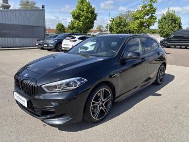 Voir le détail de l'offre de cette BMW  120dA 190ch M Sport de 2020 en vente à partir de 367.71 €  / mois
