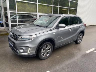 Voir le détail de l'offre de cette SUZUKI Vitara 1.4 Boosterjet Hybrid 129ch Privilège de 2022 en vente à partir de 190.7 € / mois