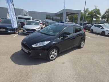 Voir le détail de l'offre de cette FORD Fiesta 1.25 82ch Edition 5p de 2017 en vente à partir de 176.23 €  / mois